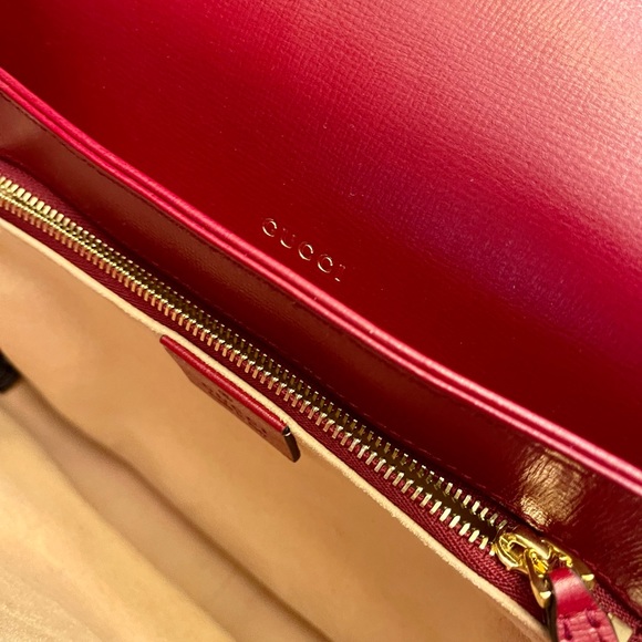 Gucci Authentic Purse - Picture 8 of 15